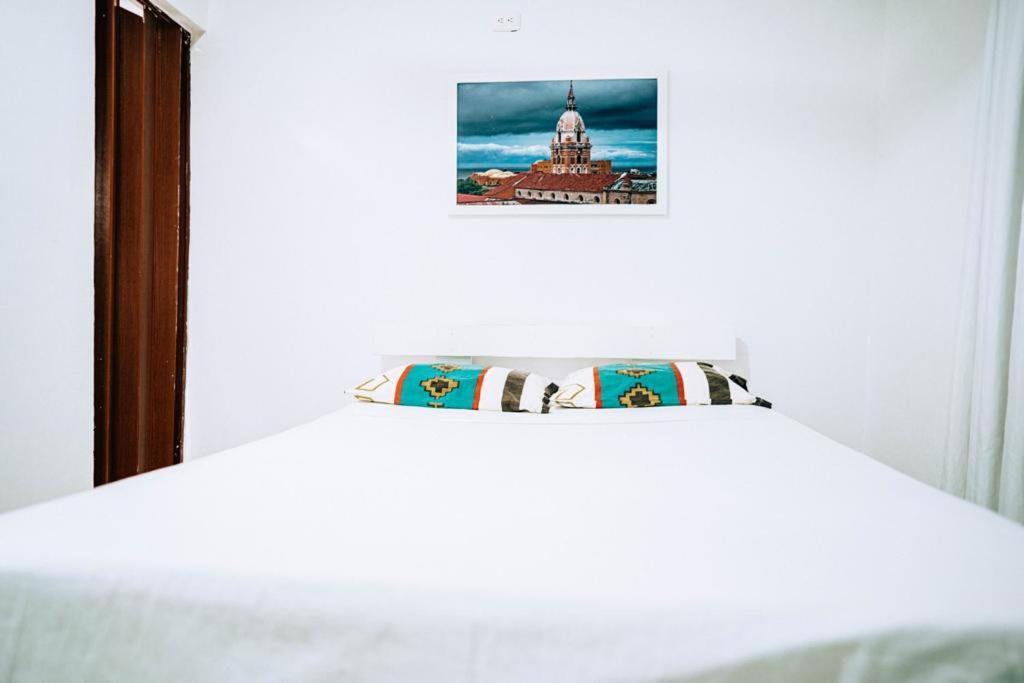 Neos Hotel Картахена Экстерьер фото
